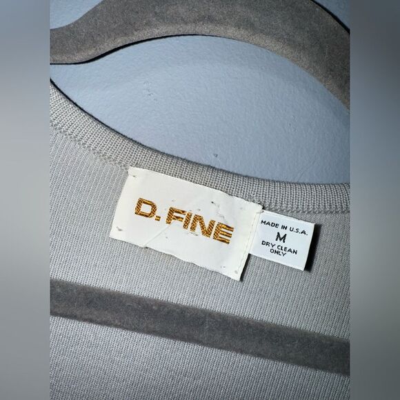 D.Fine Men’s Gray 100% Zephyr Wool Made in USA V Neck Sweater Size M EUC - Picture 5 of 8